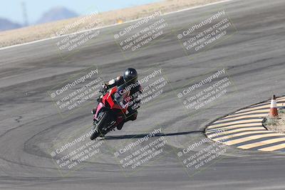 media/Oct-30-2025-Racers Edge (Thu) [[dabbdaf680]]/3-B Group/Session 2 (Bowl Exit)/